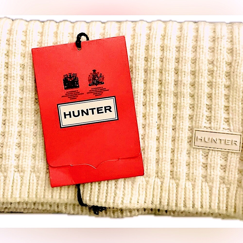 NWT HUNTER Knit Neck Warmer/Infinity Scarf, Off-white, one size